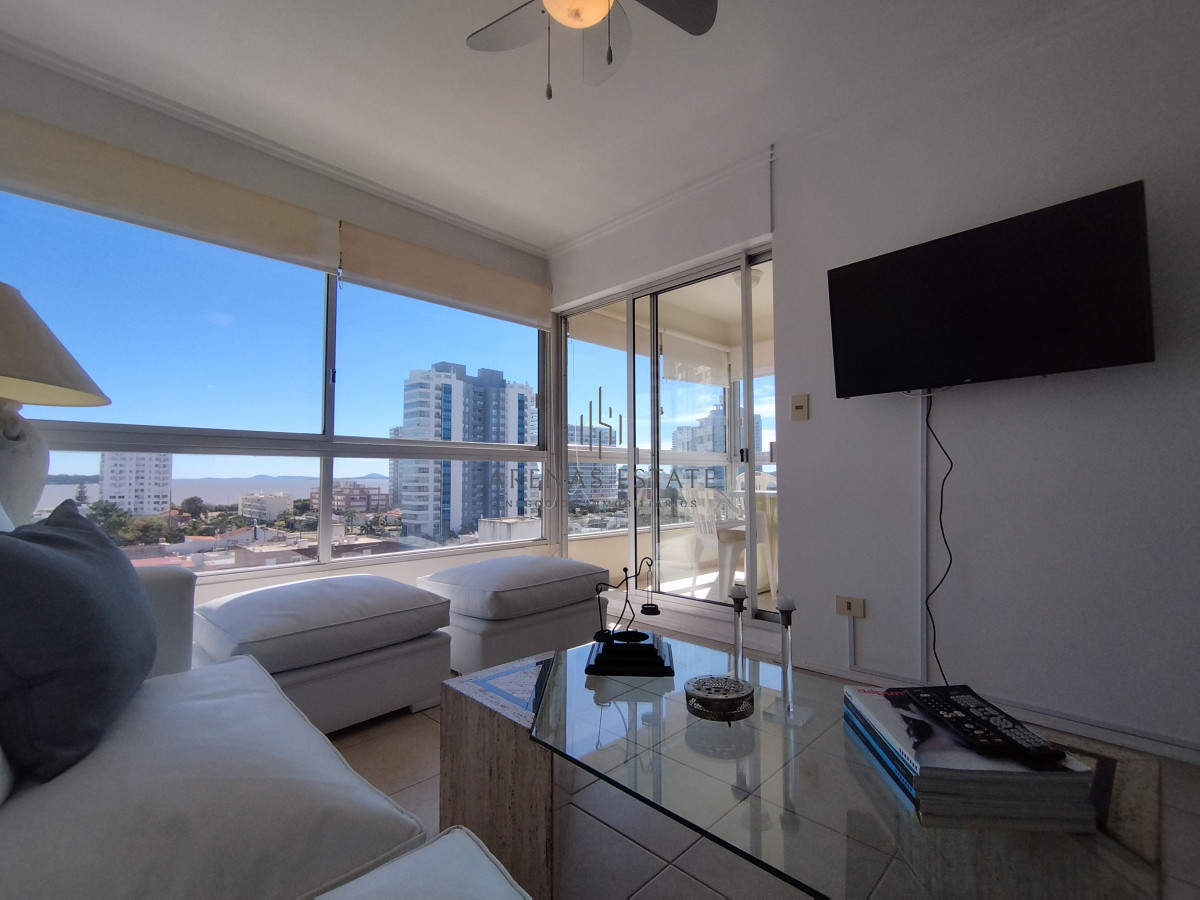 Apartamento ID.3161 - Apartamento de dos dorm. en venta en Punta del Este