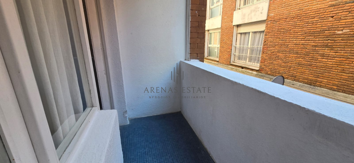 Apartamento ID.3556 - Apartamento de un dormitorio en Punta del Este, reciclado