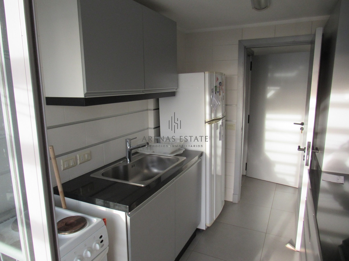 Apartamento ID.3193 - Venta apartamento de 2 dor con parrillero, balcón en Puta del Este