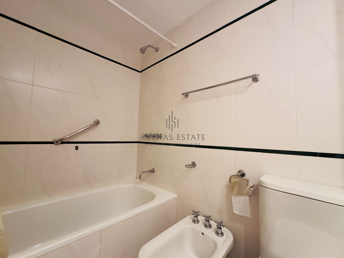 Apartamento ID.3403 - Apartamento de dos dormitorios en venta en Punta del Este