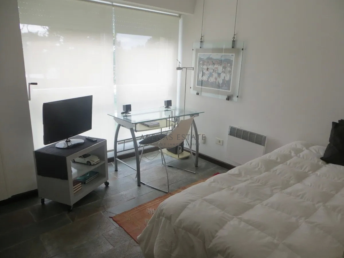 Apartamento ID.3179 - Apartamento en venta de dos dormitorios en Punta del Este