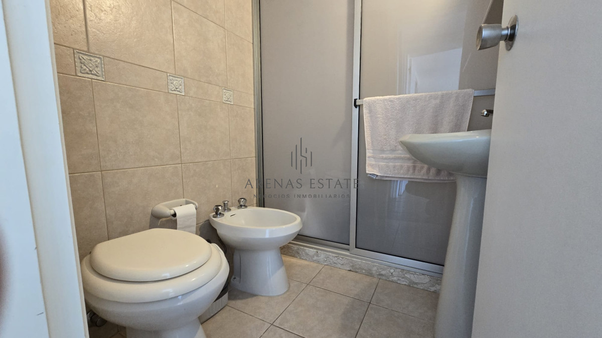 Apartamento ID.3807 - Apartamento en venta de 3 dormitorios en Punta del Este