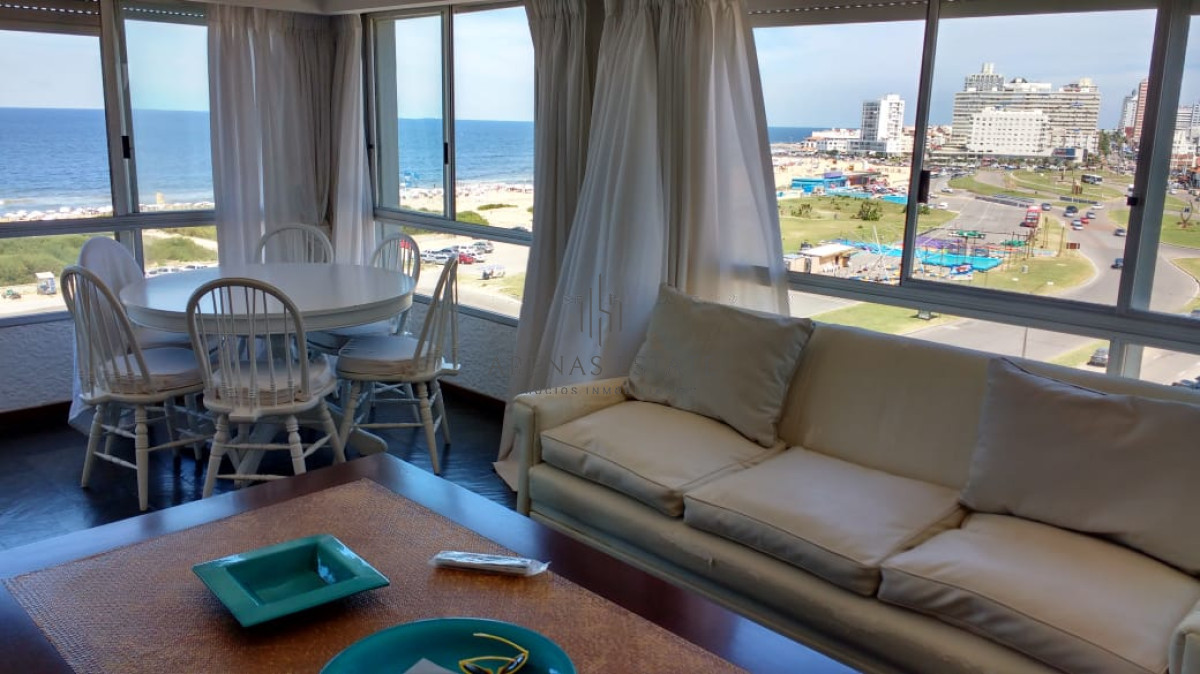 Apartamento ID.3552 -  Apartamento de dos dormitorios en venta y alquiler frente al mar Punta del Este