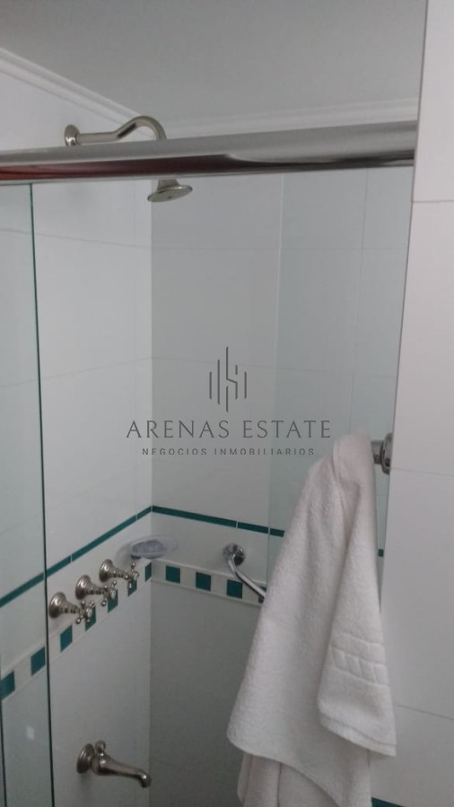 Apartamento ID.3552 -  Apartamento de dos dormitorios en venta y alquiler frente al mar Punta del Este