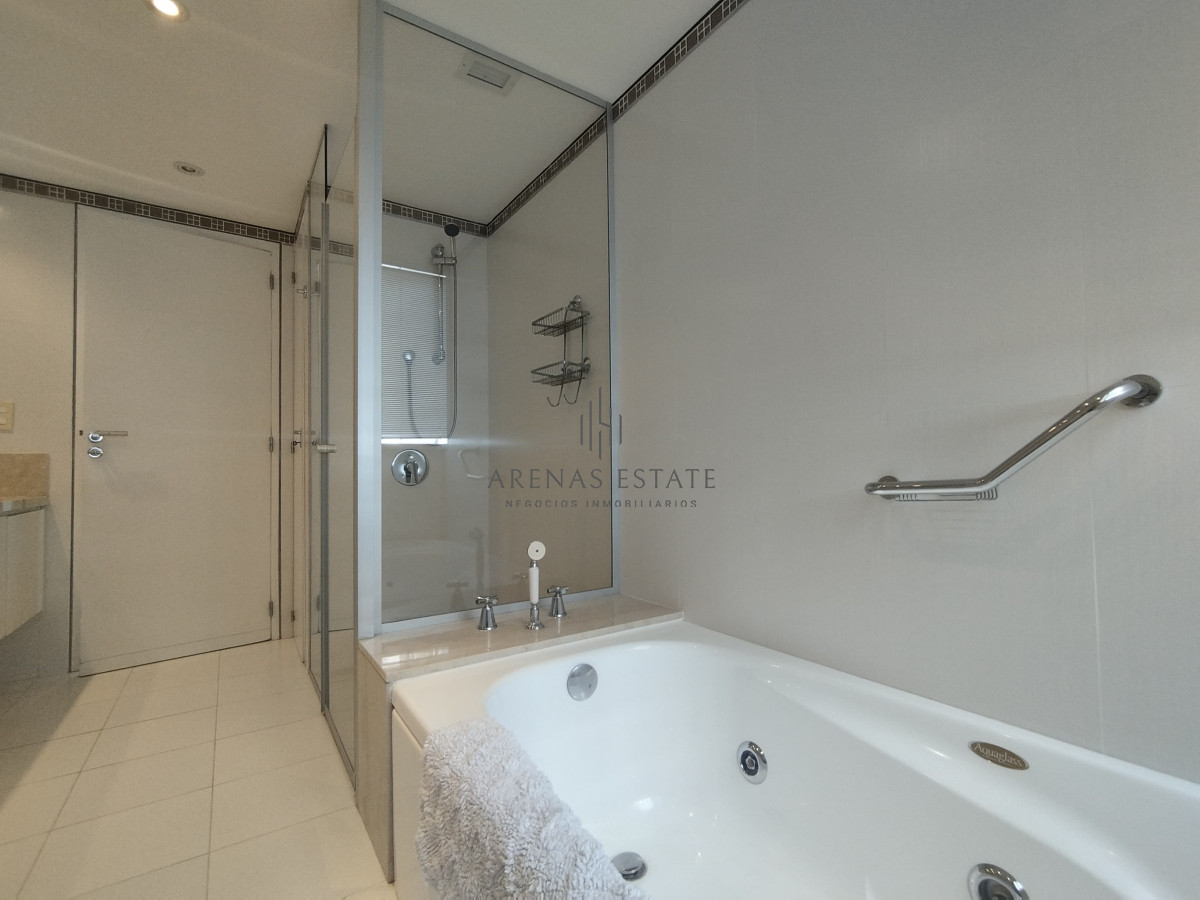 Apartamento ID.3472 - venta de apartamento frente a playa brava