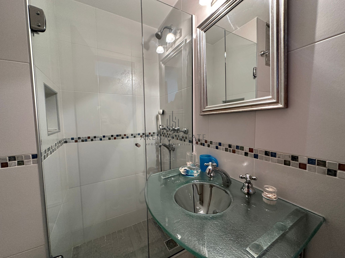 Apartamento ID.3030 - Apartamento en venta y alquiler  frente a playa brava