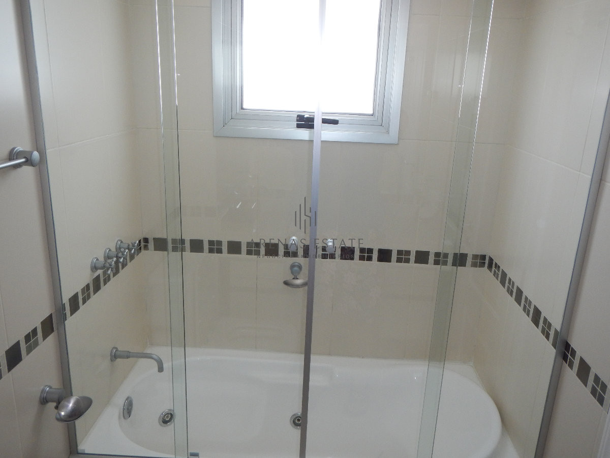 Apartamento ID.3400 - Apartamento en venta y alquiler de  3 dorm en Punta del Este