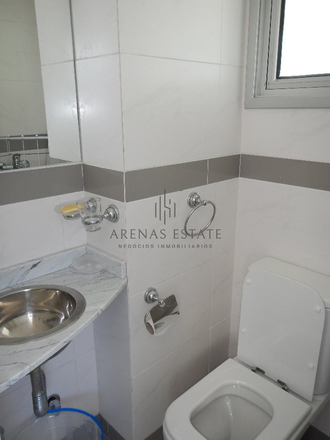 Apartamento ID.3400 - Apartamento en venta y alquiler de  3 dorm en Punta del Este