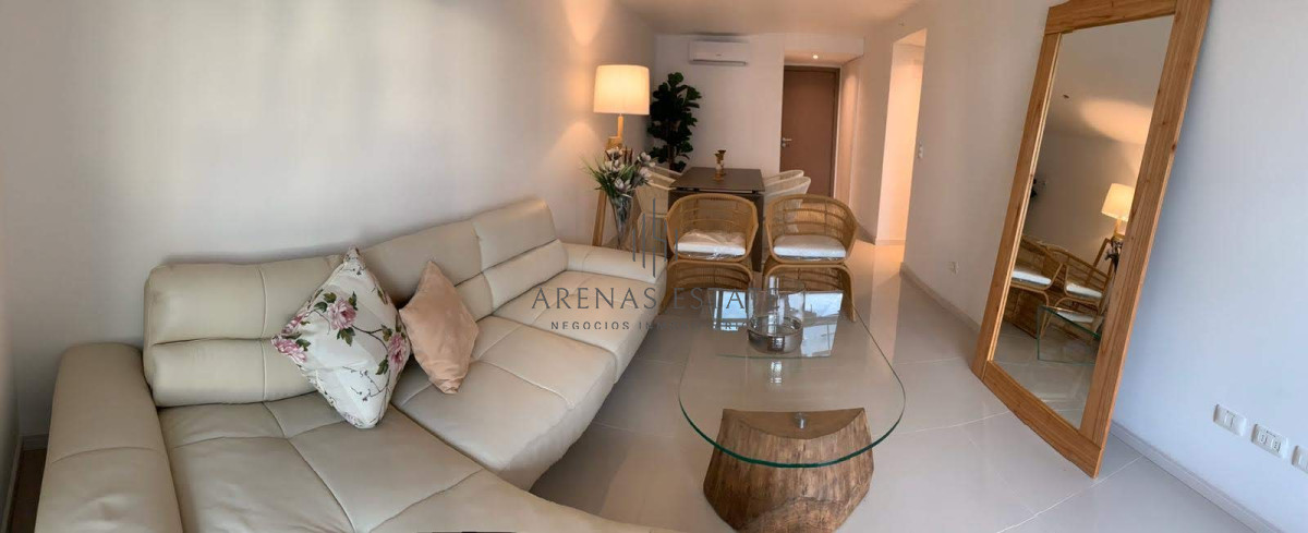 Apartamento ID.2409 - Apto en venta, edifico moderno, excelente servicios, Punta del este.