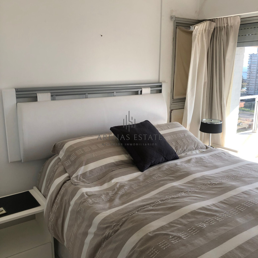 Apartamento ID.3028 - Venta de apartamento de 3 dormitorios en Punta del Este
