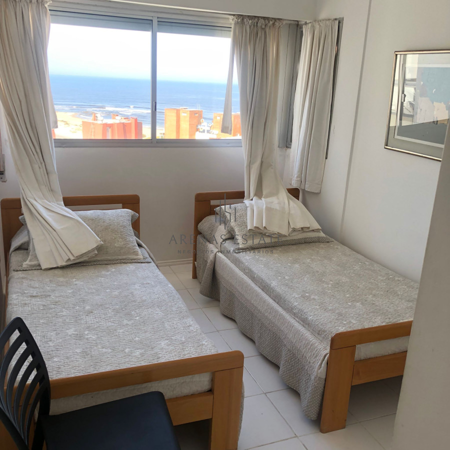 Apartamento ID.3028 - Venta de apartamento de 3 dormitorios en Punta del Este