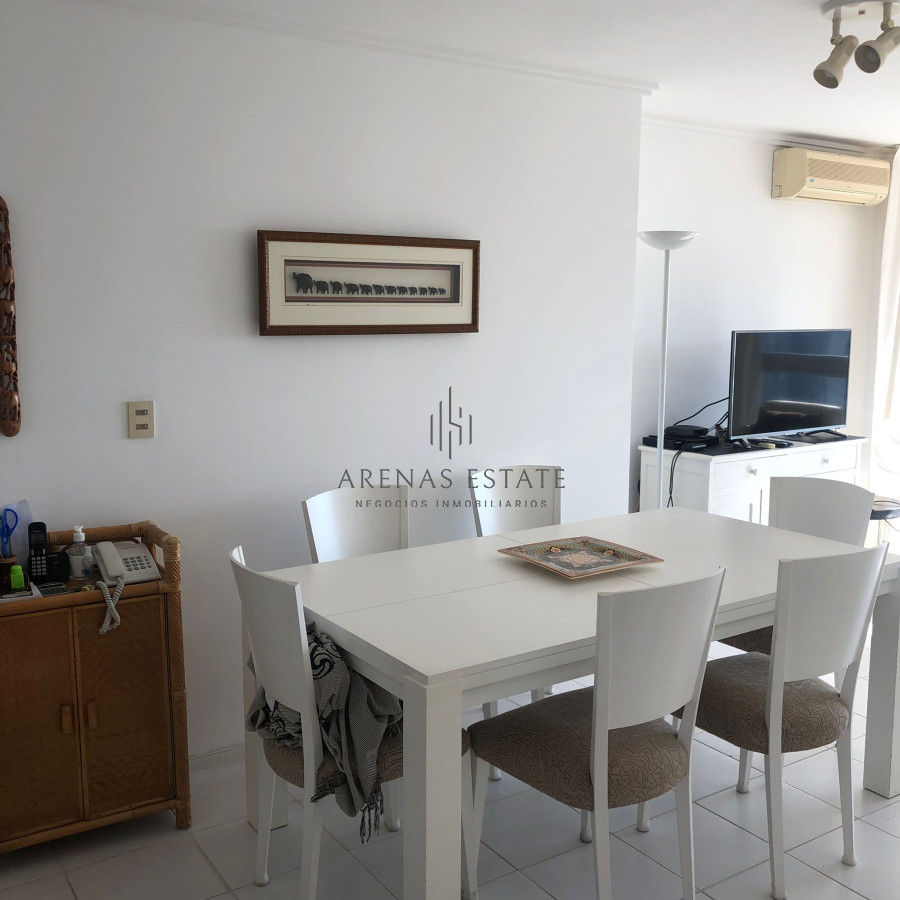 Apartamento ID.3028 - Venta de apartamento de 3 dormitorios en Punta del Este