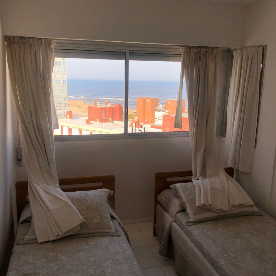 Apartamento ID.3028 - Venta de apartamento de 3 dormitorios en Punta del Este