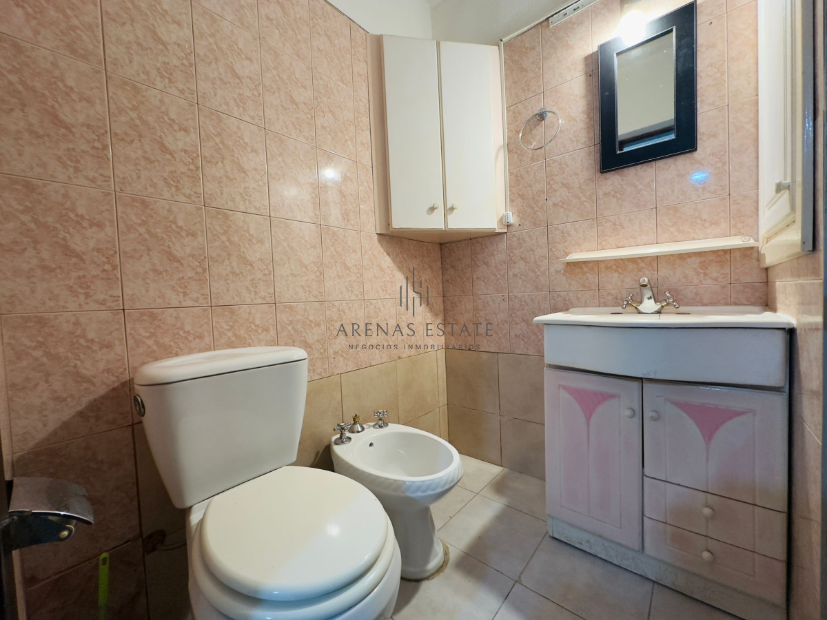 Apartamento ID.2859 - Venta de apartamento y Alquiler Anual, Excelente ubicación, 1 dormitorio, garage.