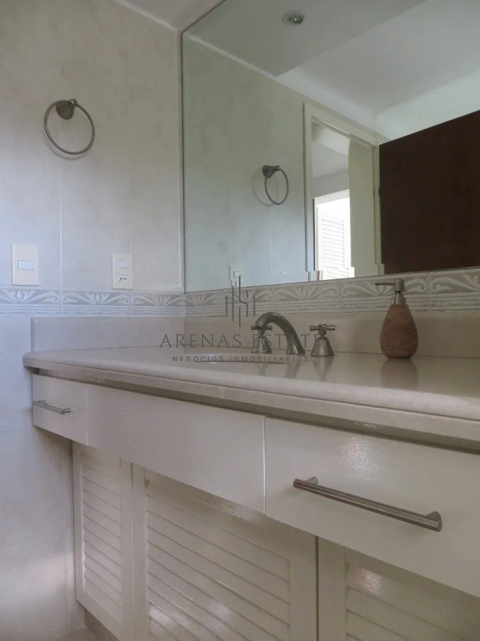 Apartamento ID.3179 - Apartamento en venta de dos dormitorios en Punta del Este