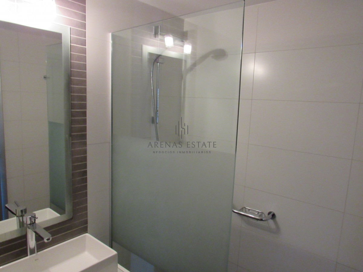 Apartamento ID.3193 - Venta apartamento de 2 dor con parrillero, balcón en Puta del Este