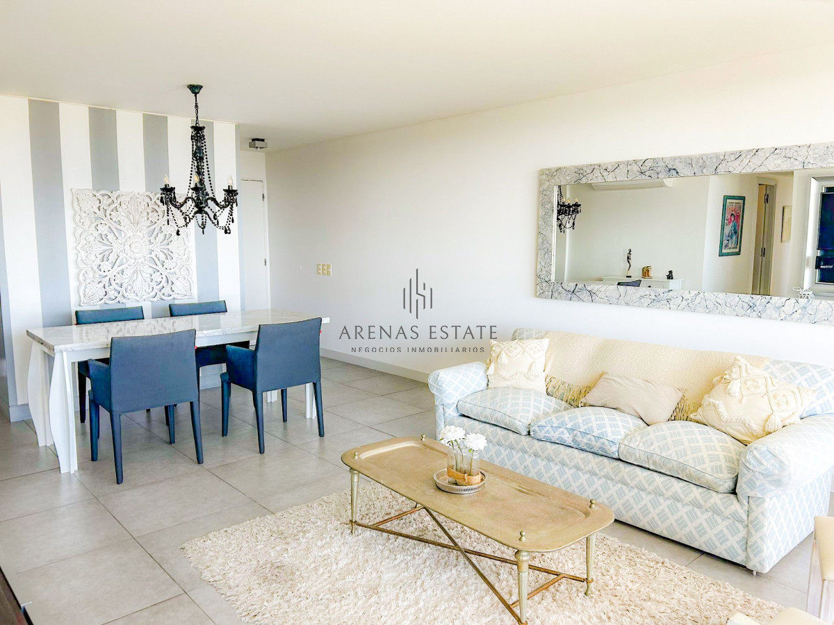 Apartamento ID.3177 - Venta de apartamento de dos dormitorios en Torre Yoo Punta del Este.