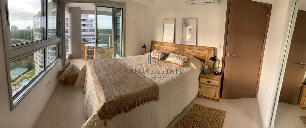 Apartamento ID.2409 - Apto en venta, edifico moderno, excelente servicios, Punta del este.