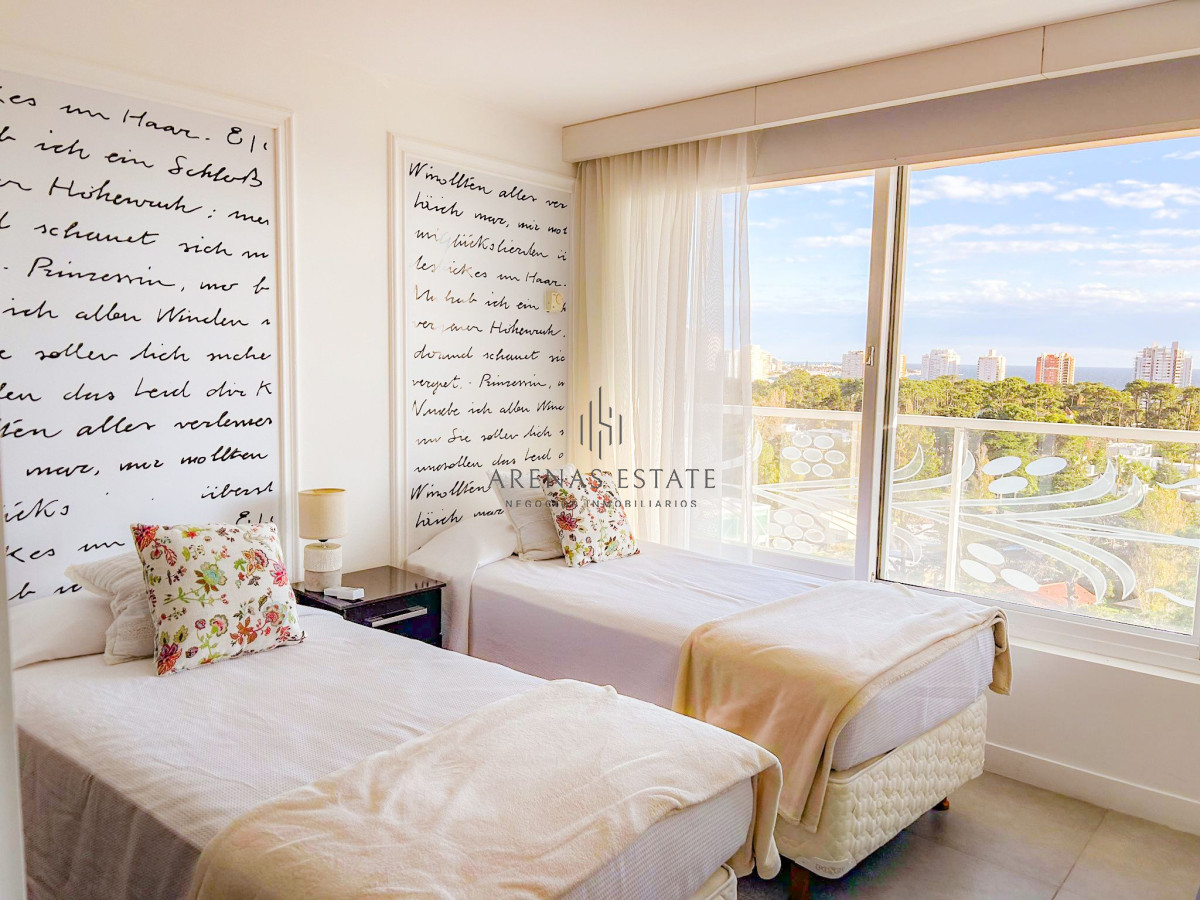 Apartamento ID.3177 - Venta de apartamento de dos dormitorios en Torre Yoo Punta del Este.