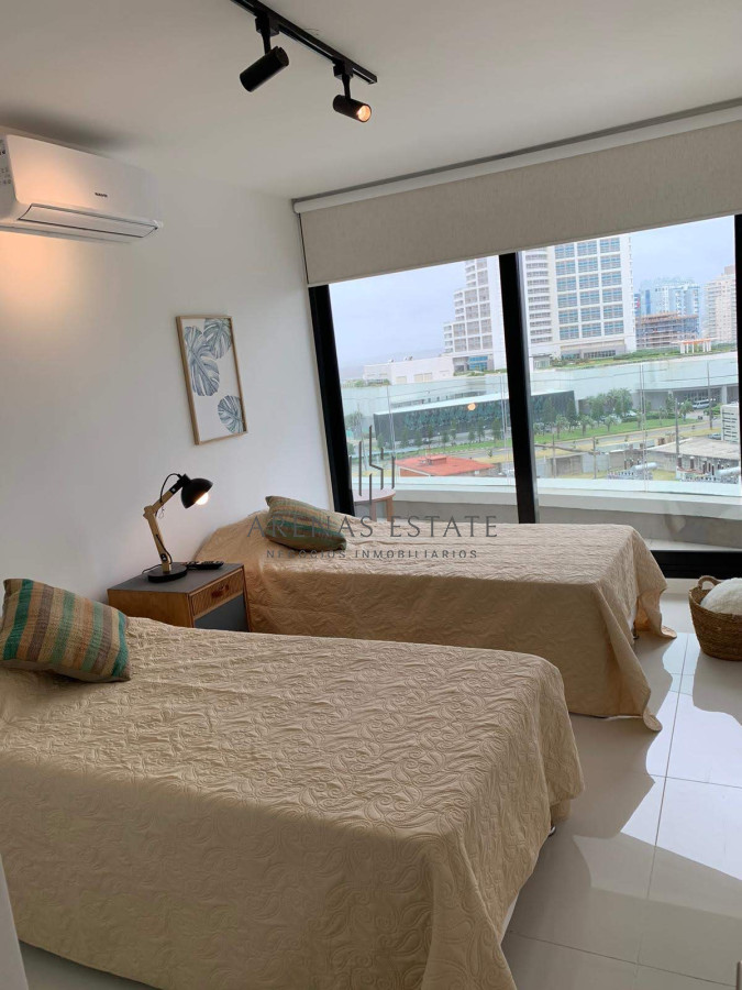 Apartamento ID.3405 - Venta de apartamento de dos dormitorios en Punta del Este