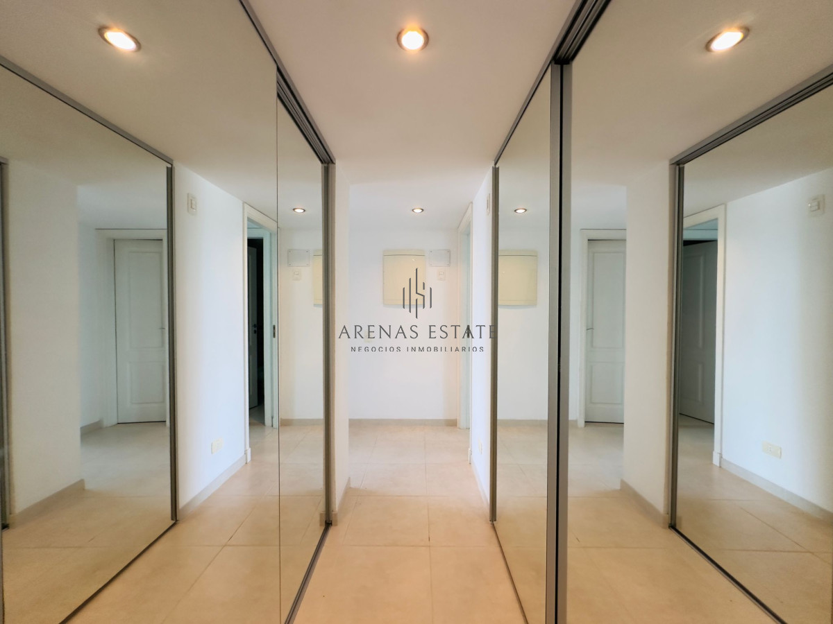 Apartamento ID.3403 - Apartamento de dos dormitorios en venta en Punta del Este