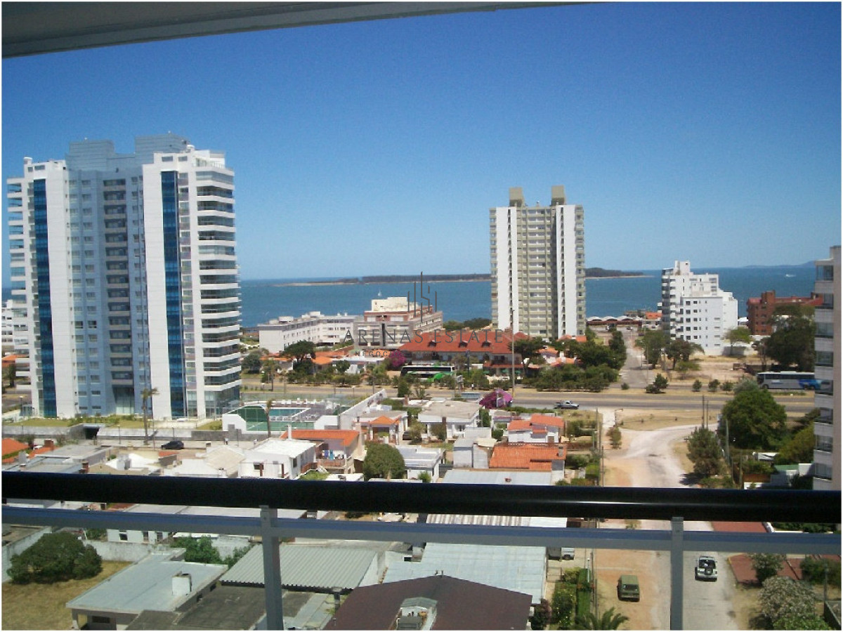 Apartamento ID.3193 - Venta apartamento de 2 dor con parrillero, balcón en Puta del Este