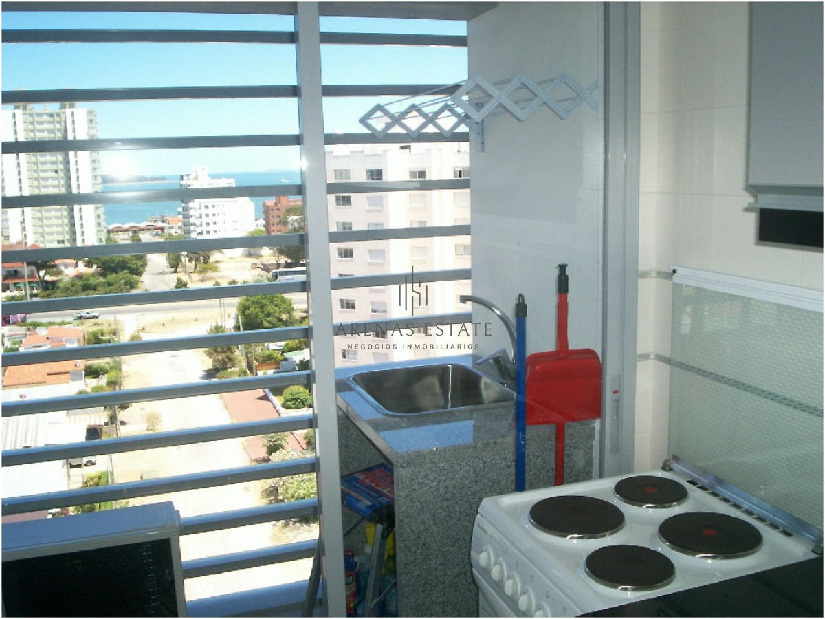 Apartamento ID.3193 - Venta apartamento de 2 dor con parrillero, balcón en Puta del Este