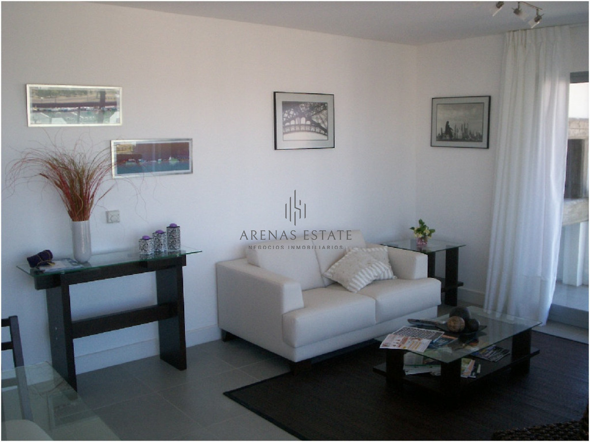 Apartamento ID.3193 - Venta apartamento de 2 dor con parrillero, balcón en Puta del Este