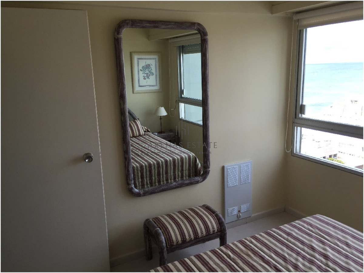 Apartamento ID.2338 - Apartamento en venta de 3 d y dep en Punta del Este