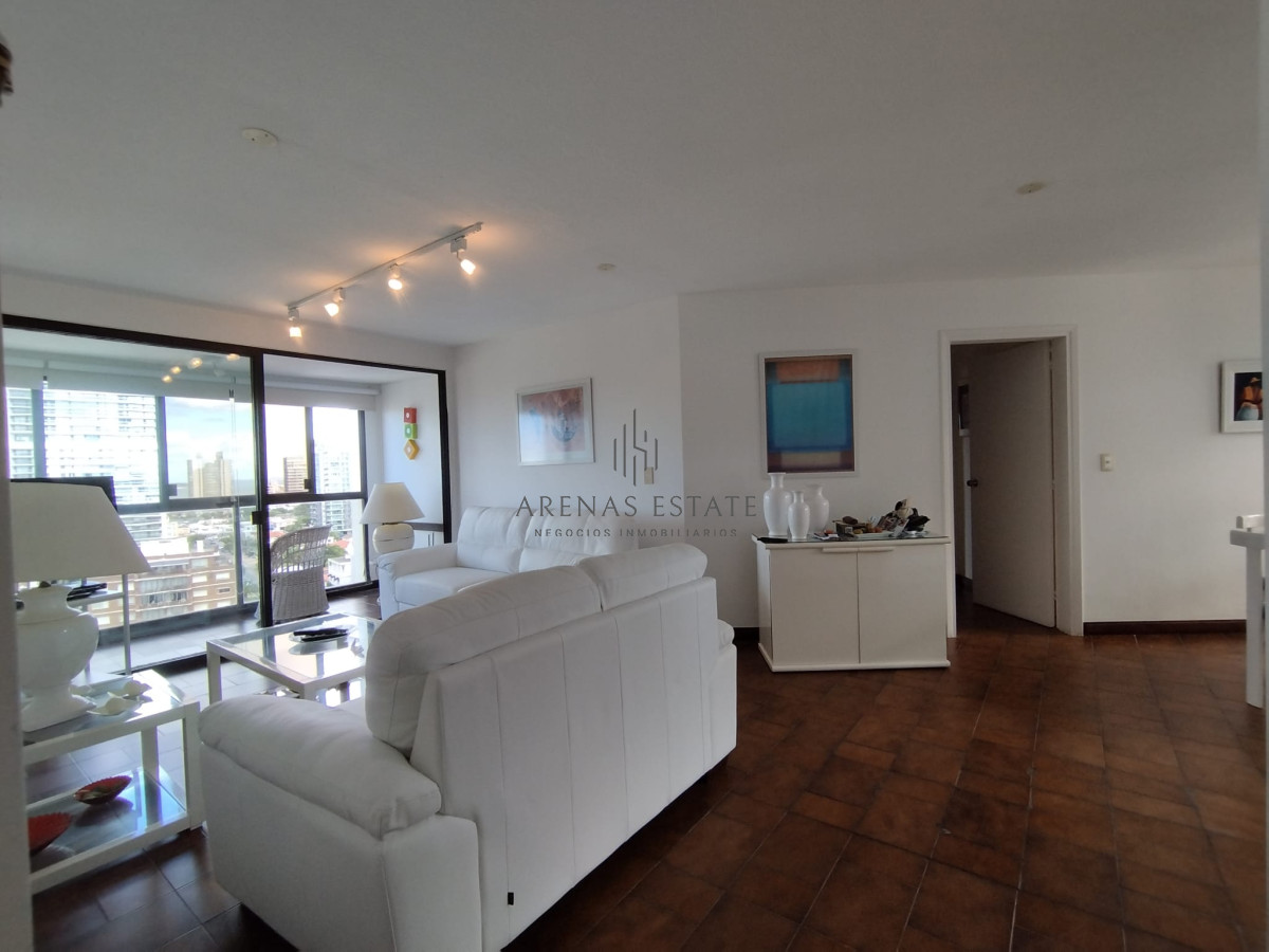 Apartamento ID.3147 - venta de apartamento sobre playa brava