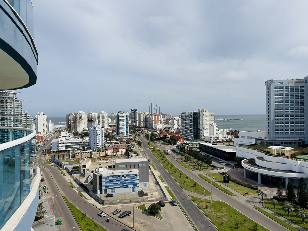 Apartamento ID.3037 - Alquiler temporal y venta de apartamento de 2 dormitorios en Punta del Este