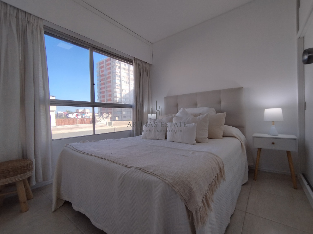 Apartamento ID.4226 - Apartamento en de dos dormitorios en venta en Punta del Este 