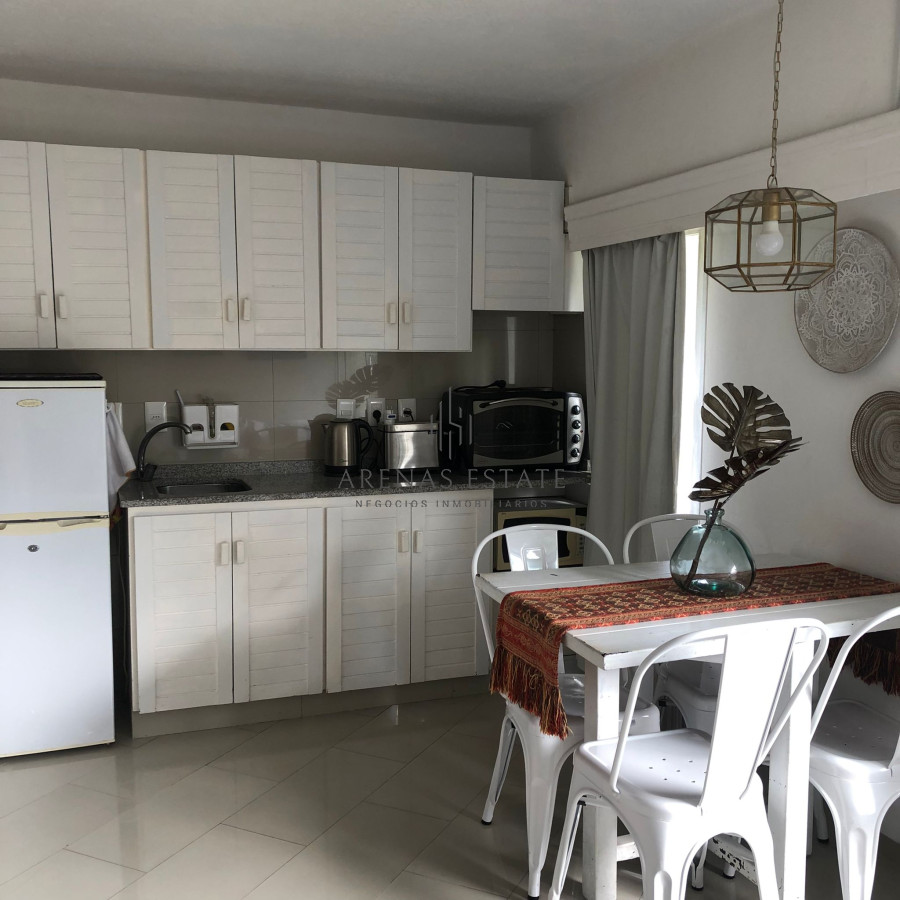 Apartamento ID.3113 -  Apartamento en venta de un dormitorio y gran playroom en Punta del Este
