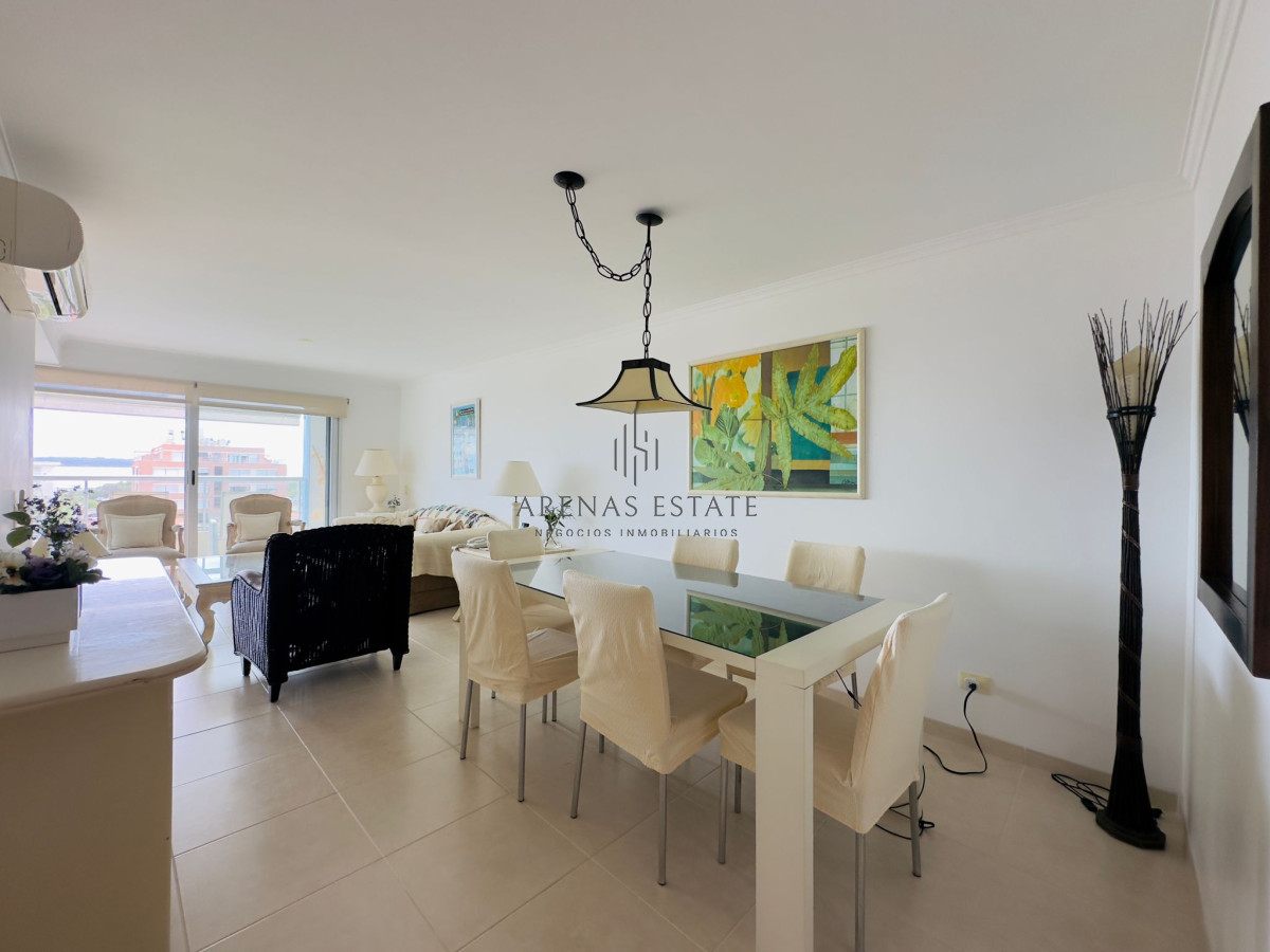 Apartamento ID.3403 - Apartamento de dos dormitorios en venta en Punta del Este