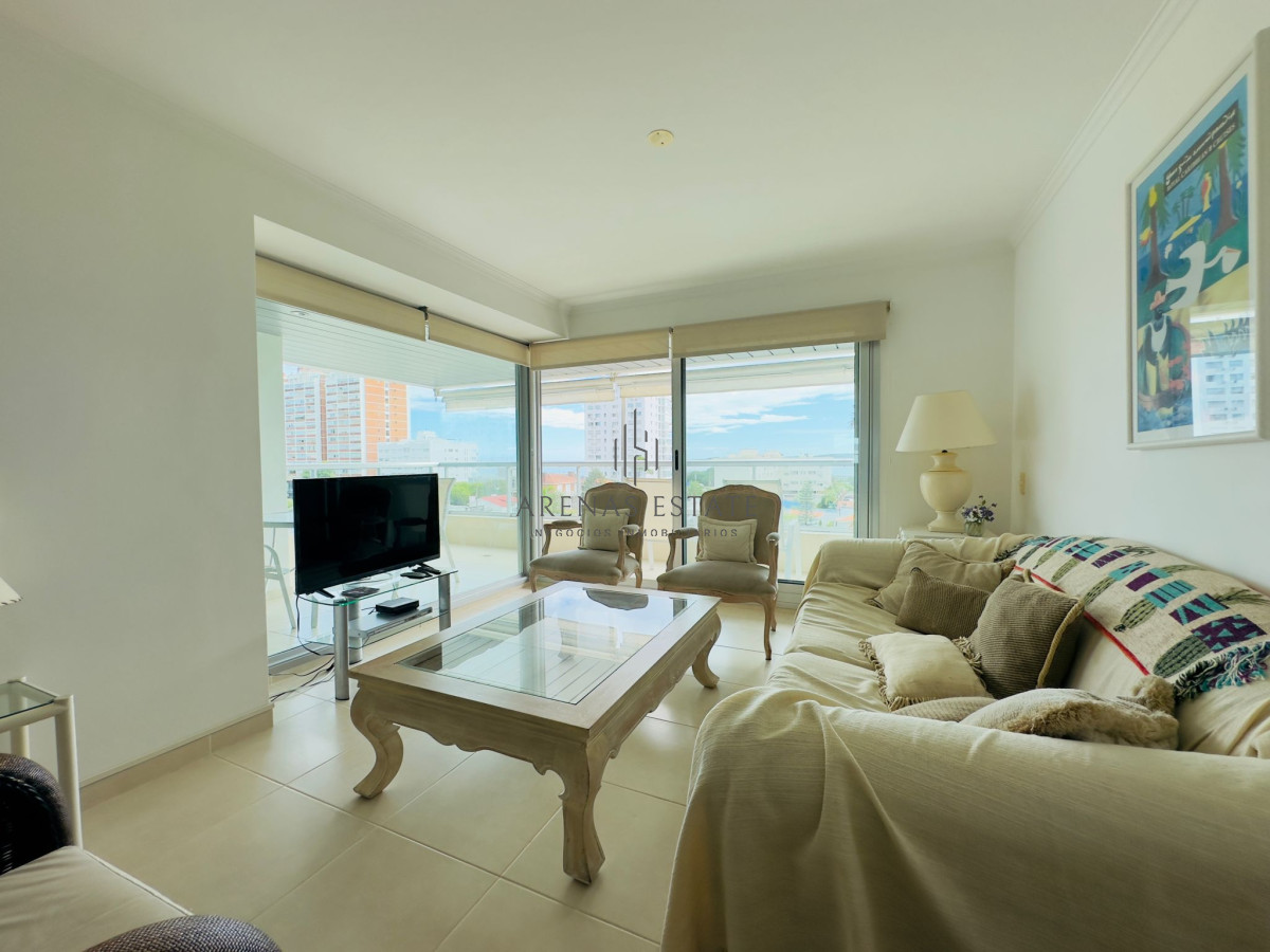 Apartamento ID.3403 - Apartamento de dos dormitorios en venta en Punta del Este