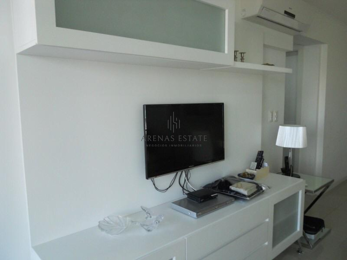 Apartamento ID.4412 -  Apartamento en venta de dos dorm en Playa Brava Punta del Este