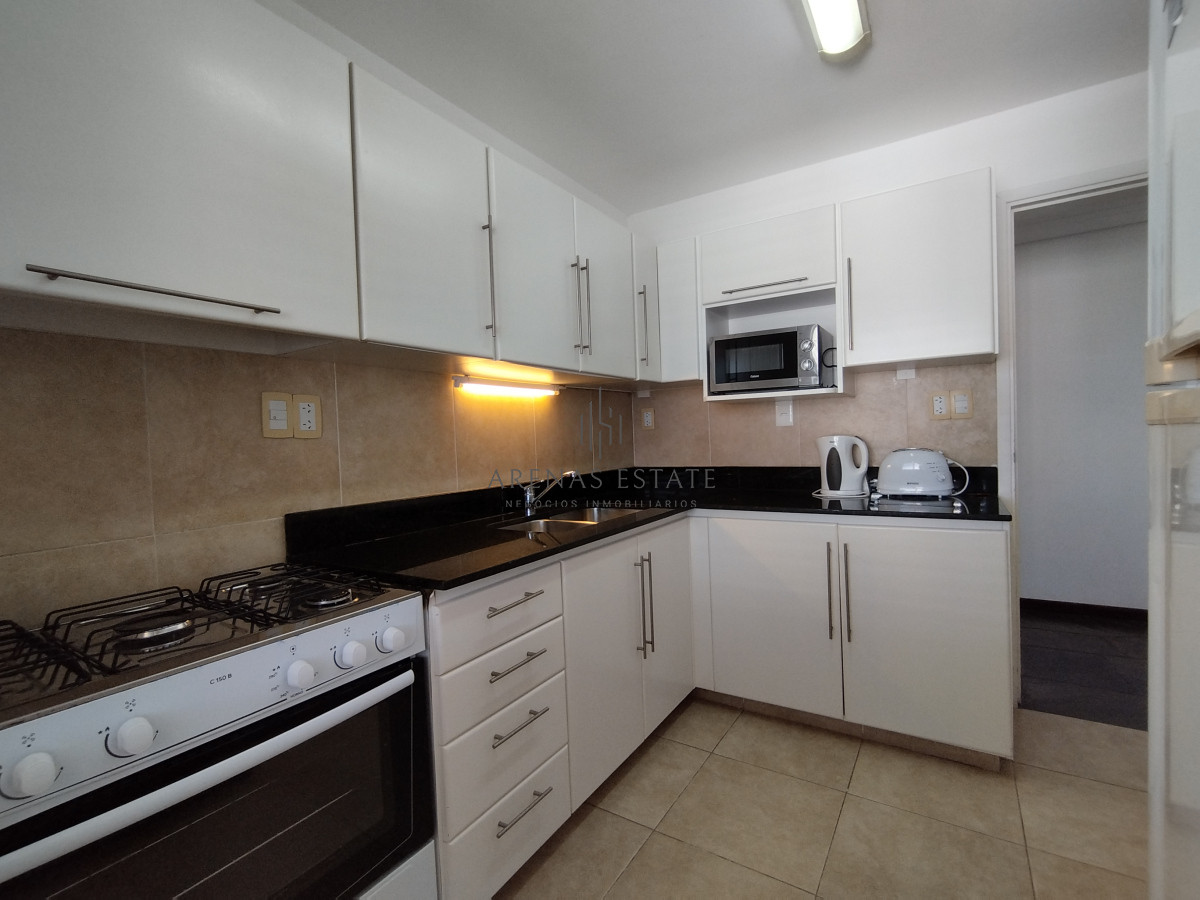 Apartamento ID.4390 - Apartamento de 3 dormitorios en venta y en alquiler en Punta del Este