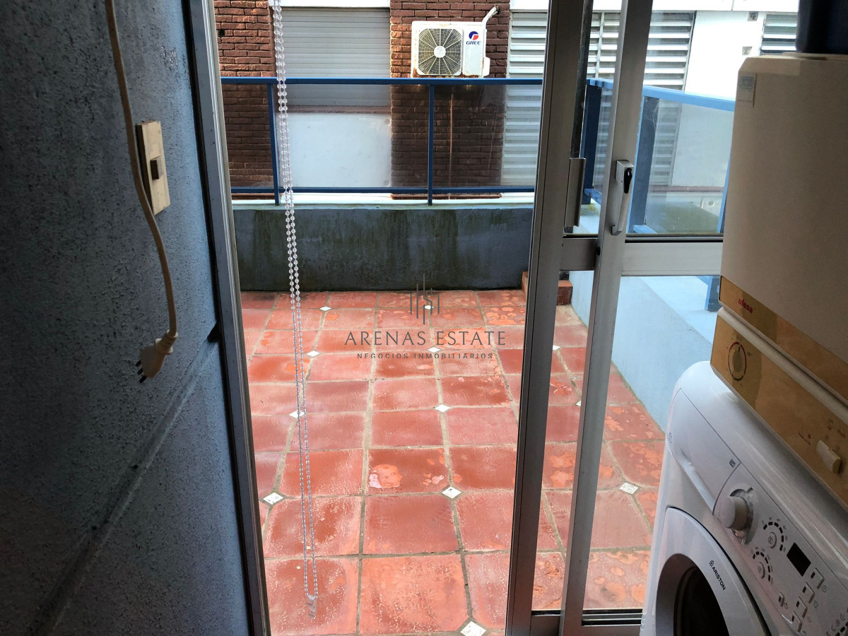 Apartamento ID.2456 - Apartamento de 3 dormitorios en venta en Punta del Este 