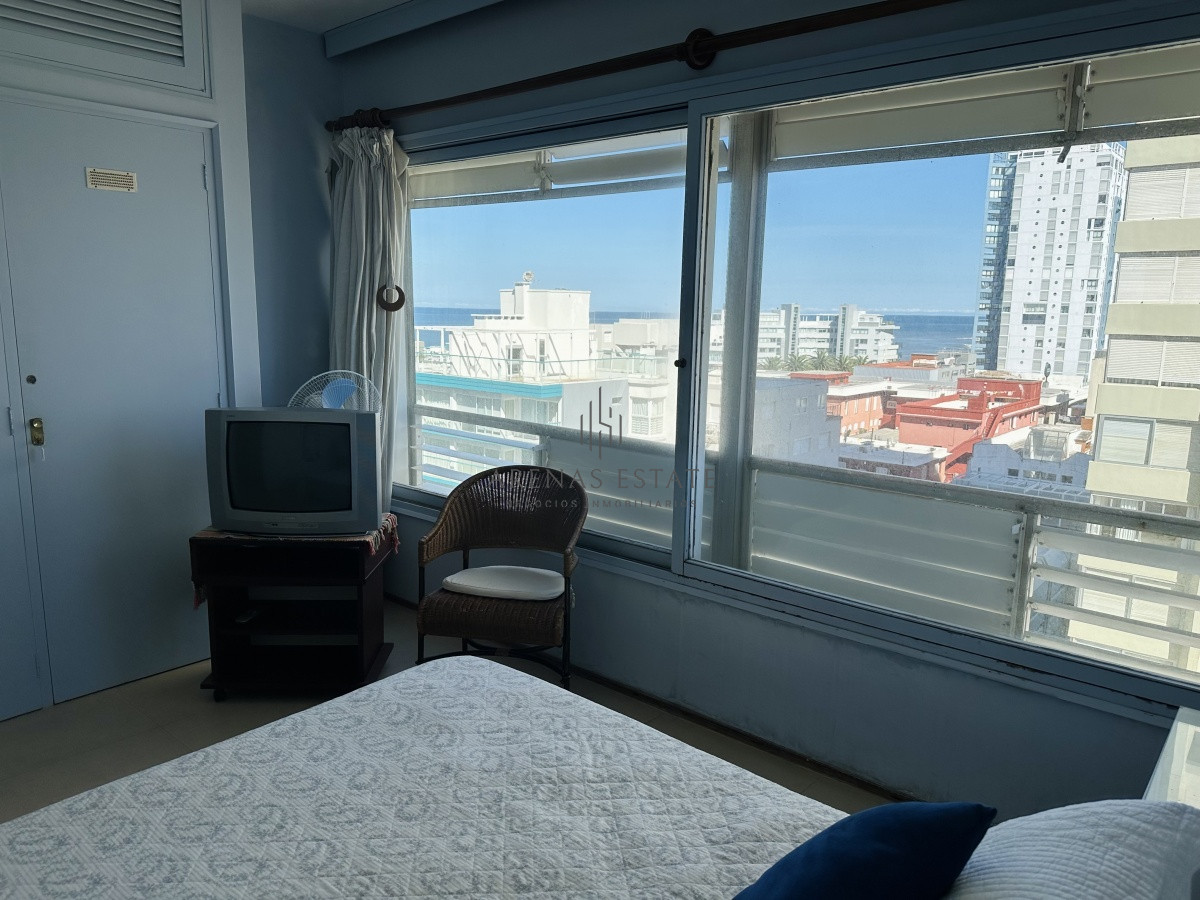 Apartamento ID.4220 - Venta de apartamento de dos dormitorios en Punta del Este