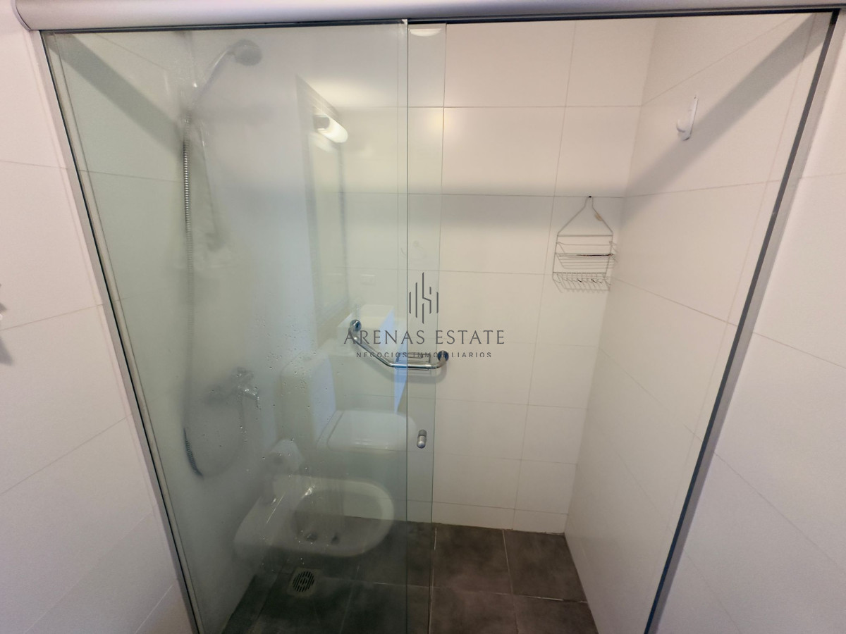Apartamento ID.3553 - Alquiler y venta de apartamento de 2 dormitorios 2 baños con parrillero propio