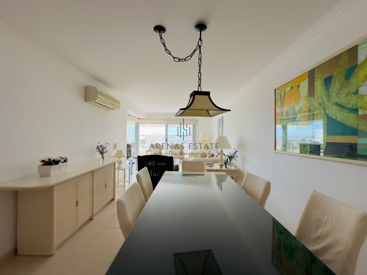 Apartamento ID.3403 - Apartamento de dos dormitorios en venta en Punta del Este