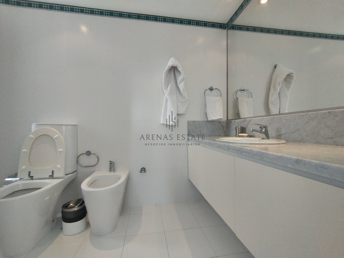 Apartamento ID.3472 - venta de apartamento frente a playa brava