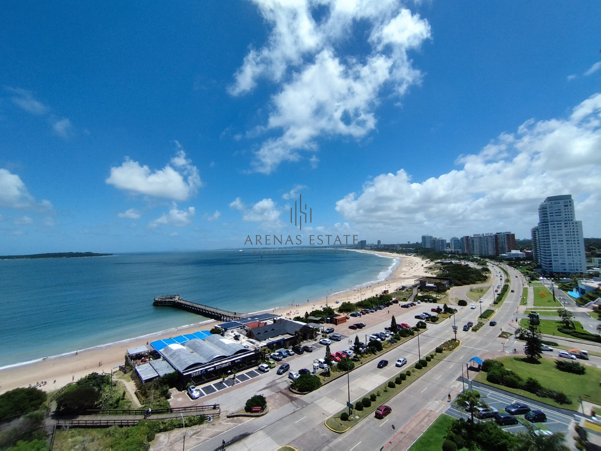 Apartamento ID.3406 - Apartamento de 3 dormitorios en primera linea en  venta en Punta del Este 
