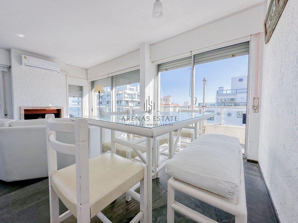 Apartamento ID.3782 - Penthouse en venta en Peninsula, 3 dormitorios, 3 baños, garaje