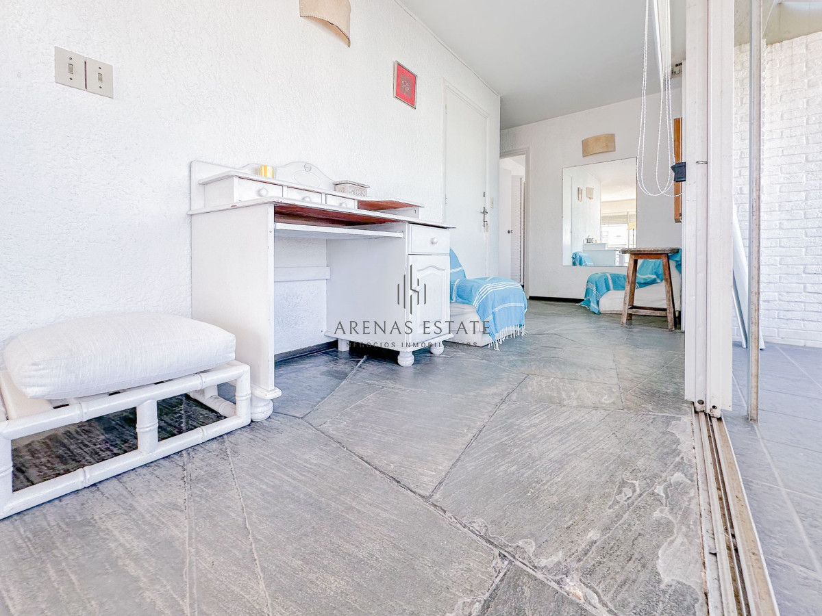 Apartamento ID.3782 - Penthouse en venta en Peninsula, 3 dormitorios, 3 baños, garaje