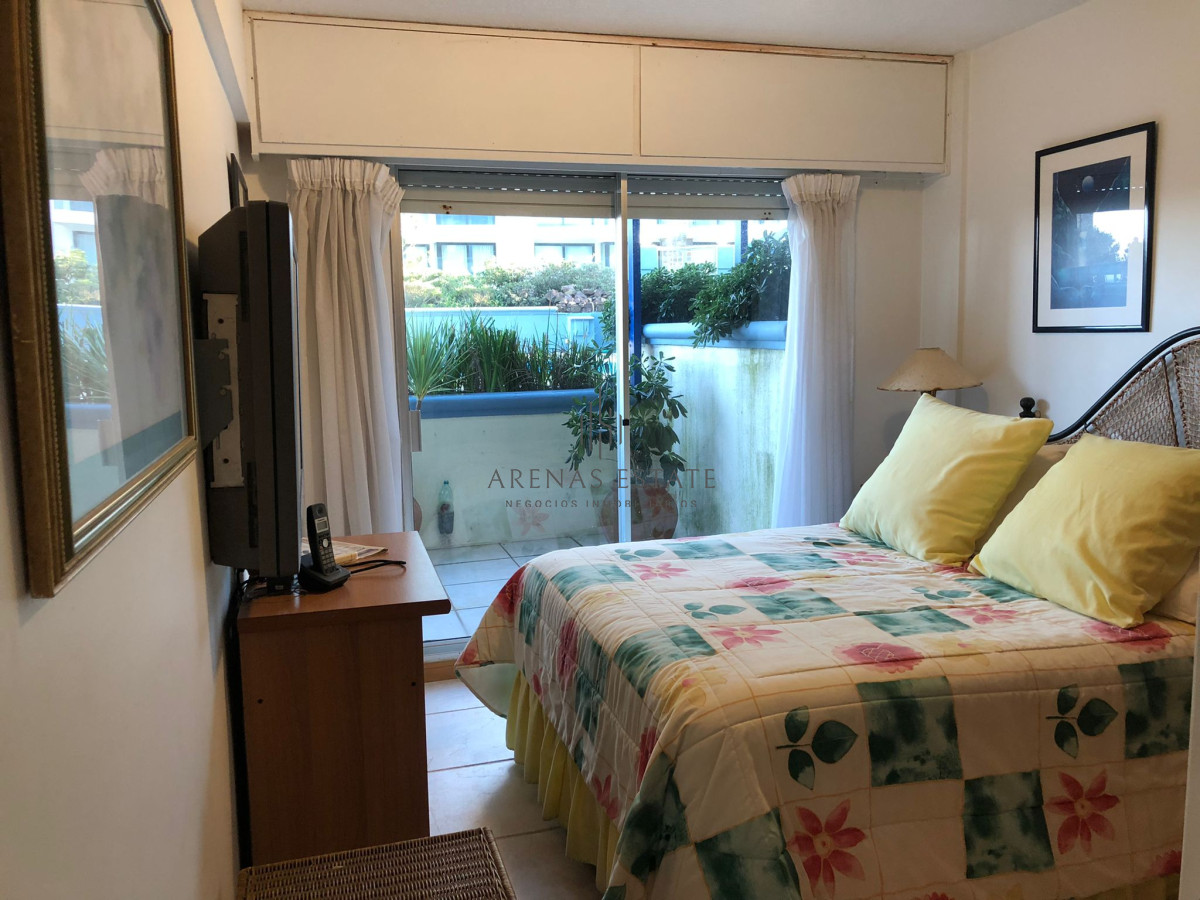 Apartamento ID.2456 - Apartamento de 3 dormitorios en venta en Punta del Este 