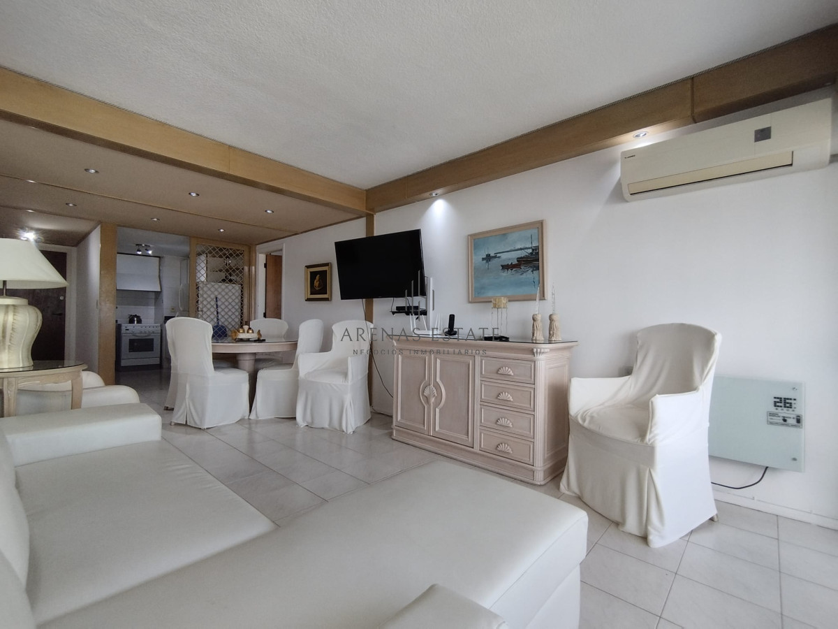 Apartamento ID.2861 - Apartamento de un dormitorio y medio en alquiler y venta en Punta del Este