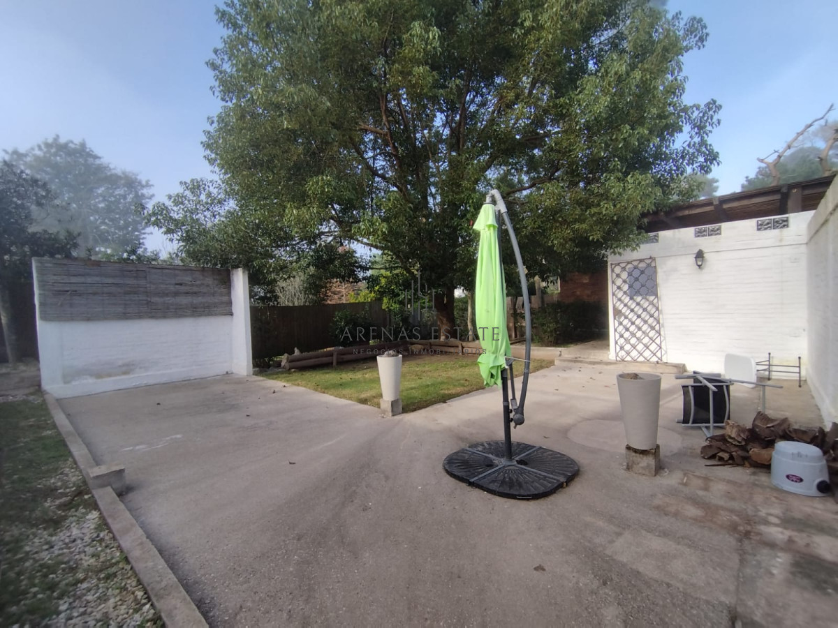 Casa ID.3340 - Casa en venta de 3 dormitorios en venta en Punta del Este