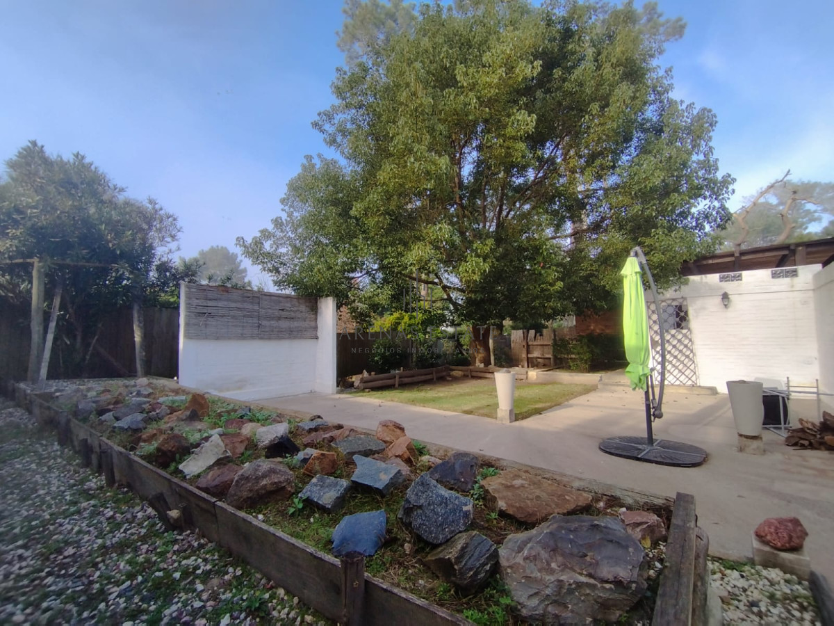 Casa ID.3340 - Casa en venta de 3 dormitorios en venta en Punta del Este