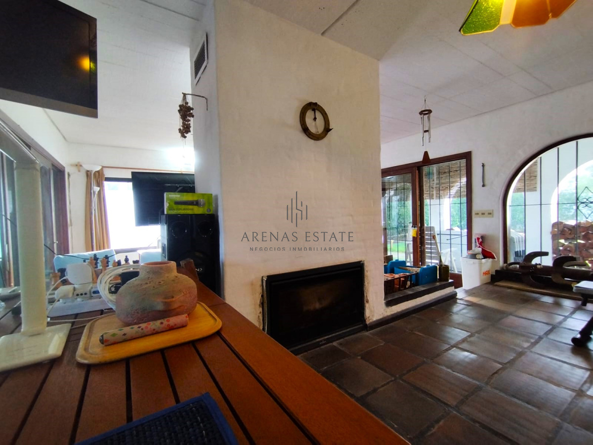 Casa ID.3340 - Casa en venta de 3 dormitorios en venta en Punta del Este
